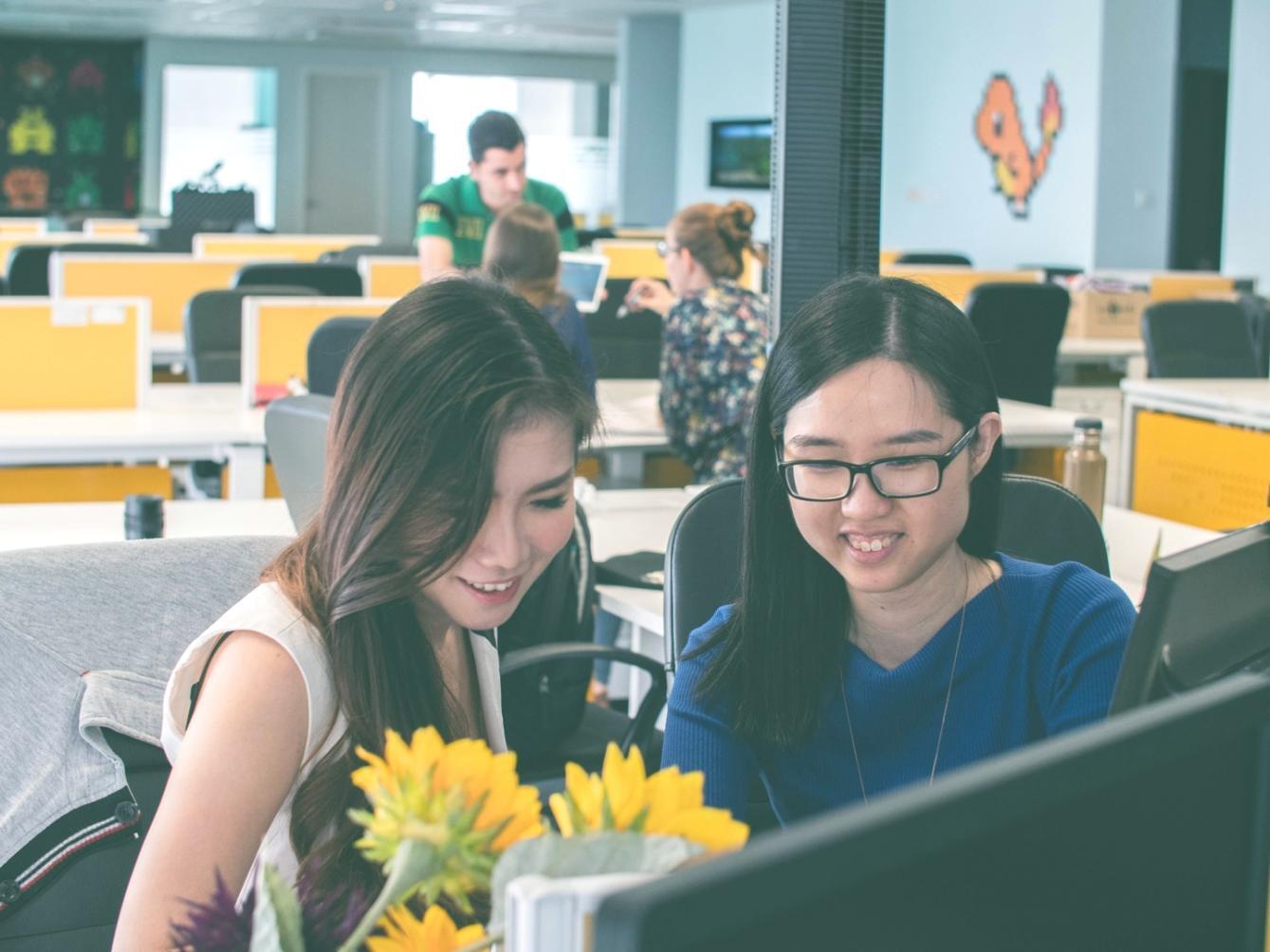 Real-time security dashboard showing KPI analysis